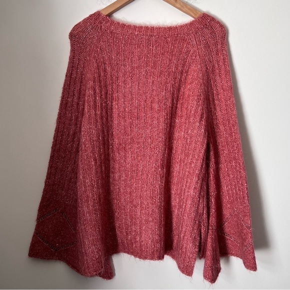 Flick Slub Ribbed Fuzzy Soft Bell Sleeve Coral Sweater M NEW - Picture 11 of 14